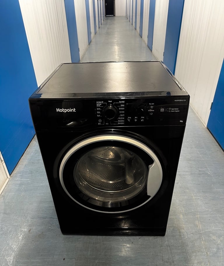 Hotpoint washing machine 9 kg digital display  
