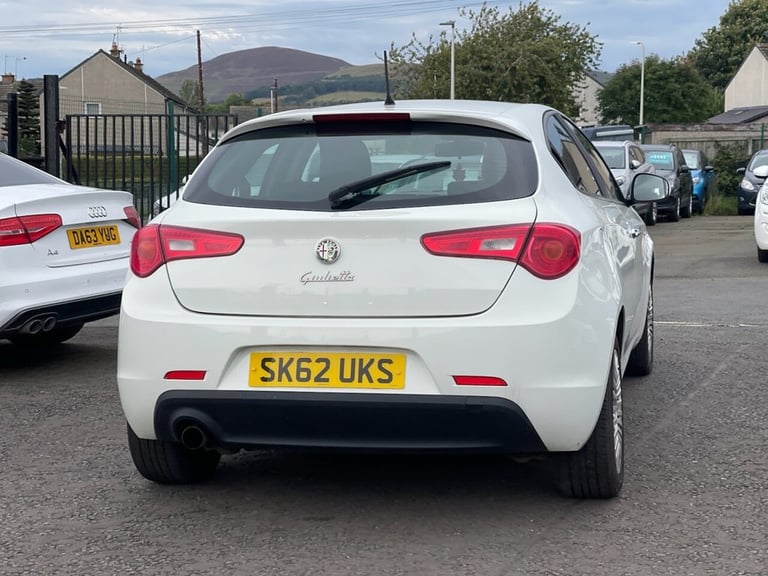 2012 Alfa Romeo Giulietta 1.4 TB Turismo Hatchback 5dr Petrol Manual Euro 5 (s/s) (120 bhp) Hatch...