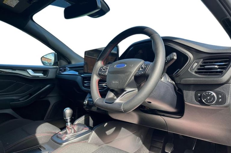 2024 Ford Focus 1.0 EcoBoost Hybrid mHEV ST-Line 5dr, Apple Car Play, Android Auto, Parking Hatch...