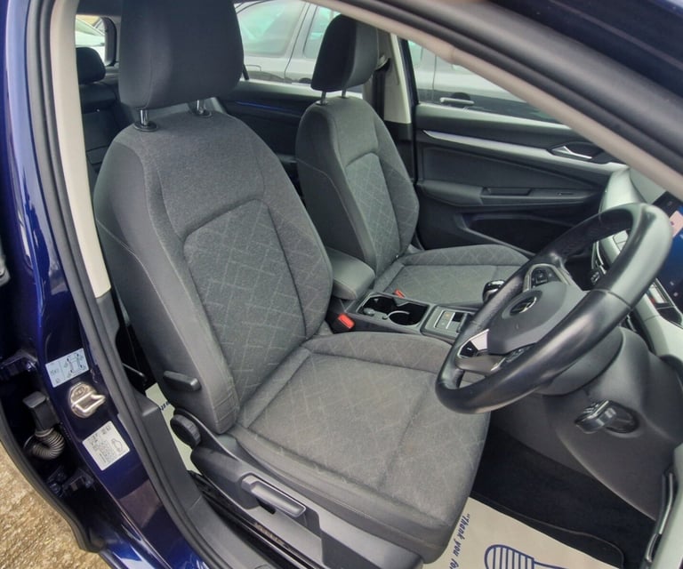 2021 Volkswagen Golf 1.5 TSI Life 5dr HATCHBACK Petrol Manual