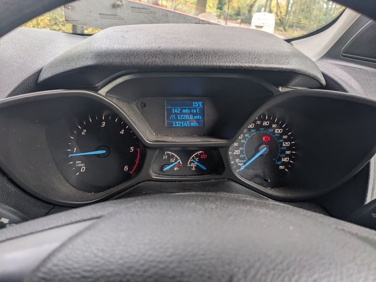 transit connect EURO 6, px a leasure, very economical,any inspection only £3195 no vat