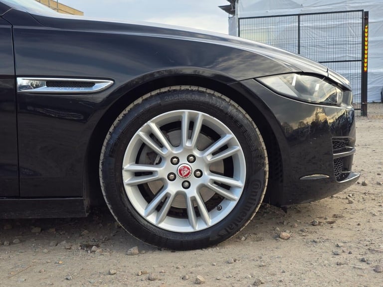2016 Jaguar XE 2.0d Prestige Auto Euro 6 (s/s) 4dr Saloon Diesel Automatic