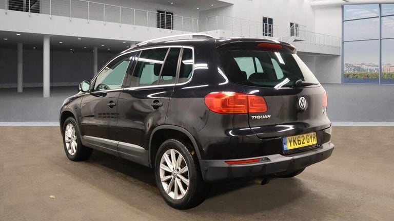 2012 Volkswagen Tiguan 2.0 TDi BlueMotion Tech SE 5dr ESTATE DIESEL Manual