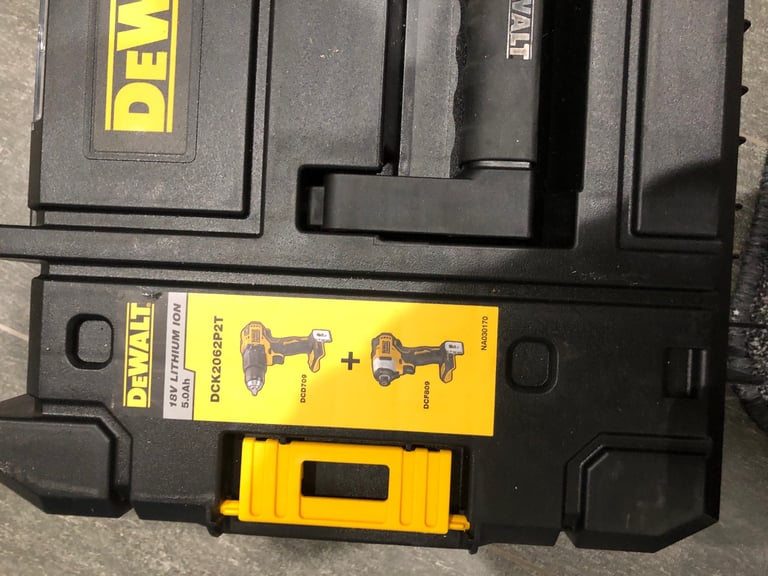 image for Dewalt 18v twinpack 