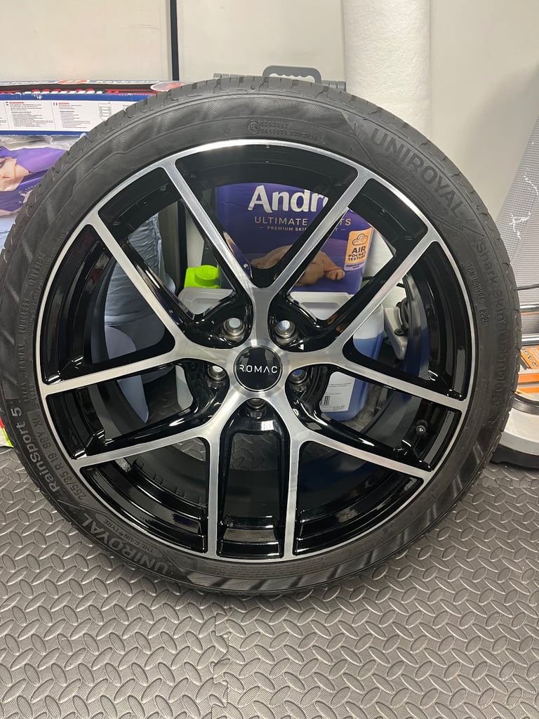 Romac alloys and tyres