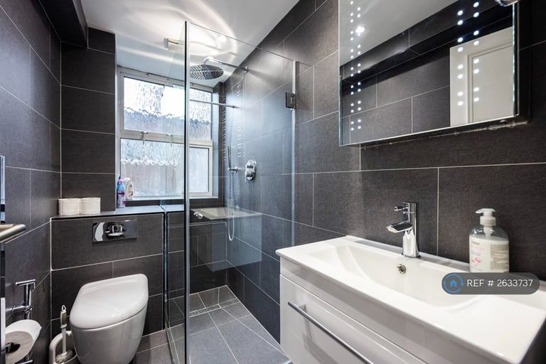 1 bedroom flat in Edgware Road, London, W2 (1 bed) (#2633737)