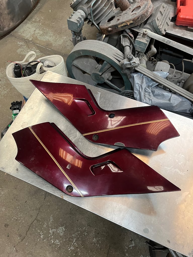 image for Suzuki Katana GSX1100 F 1987-1994 Left & Right Side Frame Cover Cowls OEM