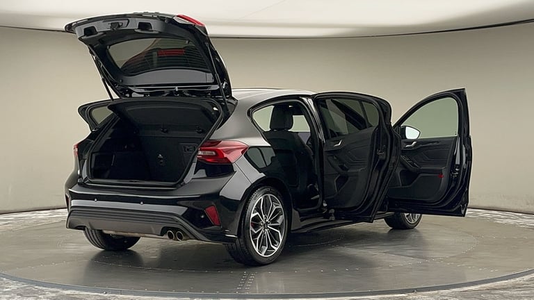 2022 Ford Focus Focus ST-Line Vignale 5 door 1.0L EcoBoost 155PS mHEV FWD 7 Speed PowerShif 5 doo...