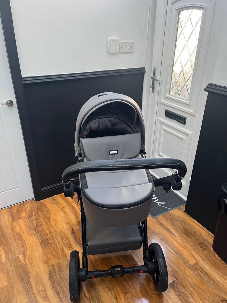 image for Mee-go baby carrier/pram 