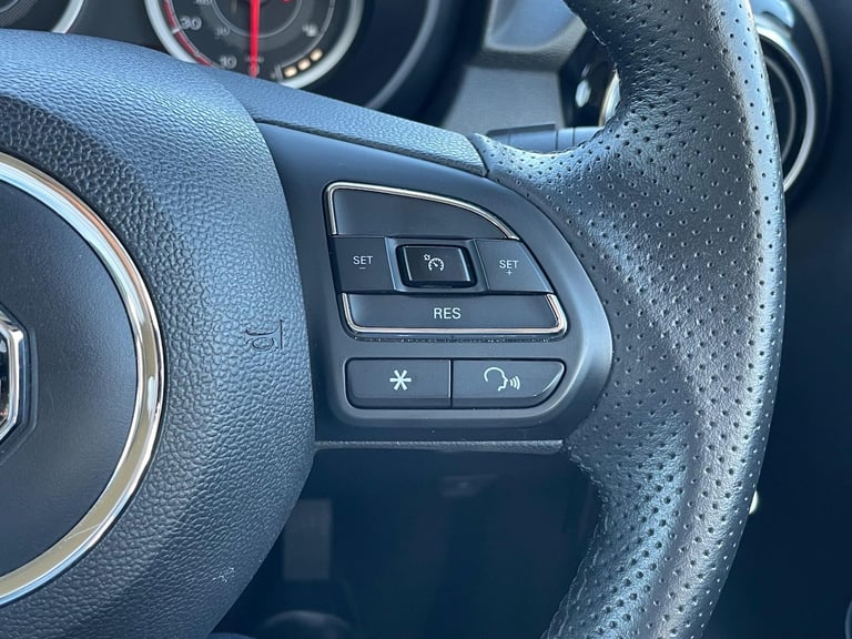 2018 MG MG3 1.5 VTi-TECH Exclusive Euro 6 (s/s) 5dr HATCHBACK Petrol Manual