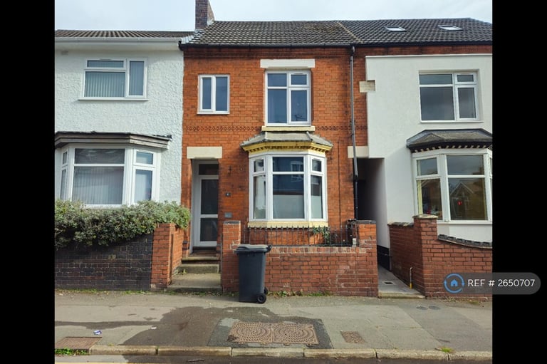 3 bedroom house in Central Road, Hugglescote, Coalville, LE67 (3 bed) (#2650707)