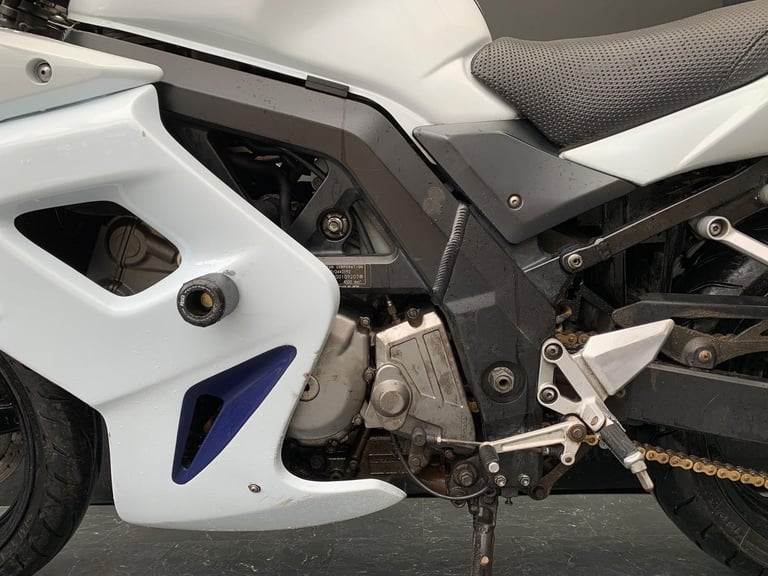 SUZUKI SV 650 PROJECT BIKE HPI CLEAR