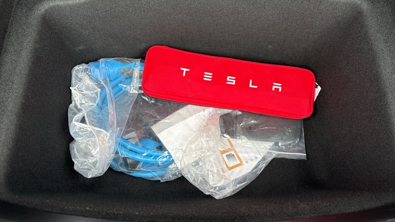 2021 Tesla Model 3 Long Range AWD 4dr Auto (Fixed Glass Roof)(Heated  Electric
