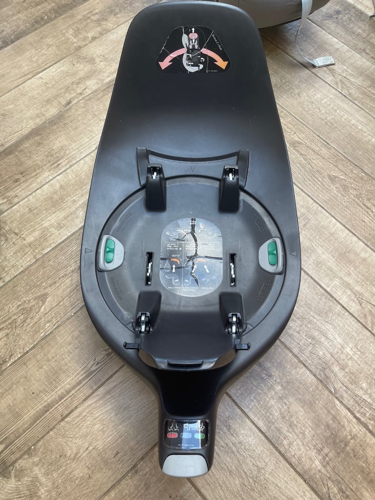 *Spin seat & base* Cybex Cloud Z baby carrier infant car seat with isofix Z base & pram adaptors  