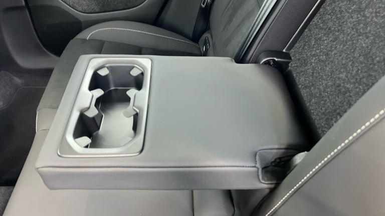 2023 Volvo XC40 Plus, B3 Mild hybrid, Petrol, Dark (360 Parking Camera, Apple Car Play) Estate Pe...