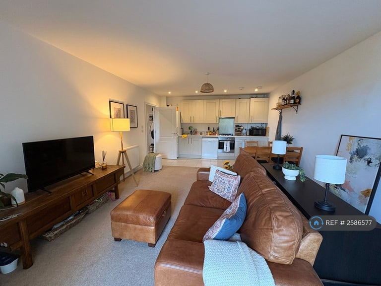 1 bedroom flat in Roland Street, St Albans, AL1 (1 bed) (#2586577)