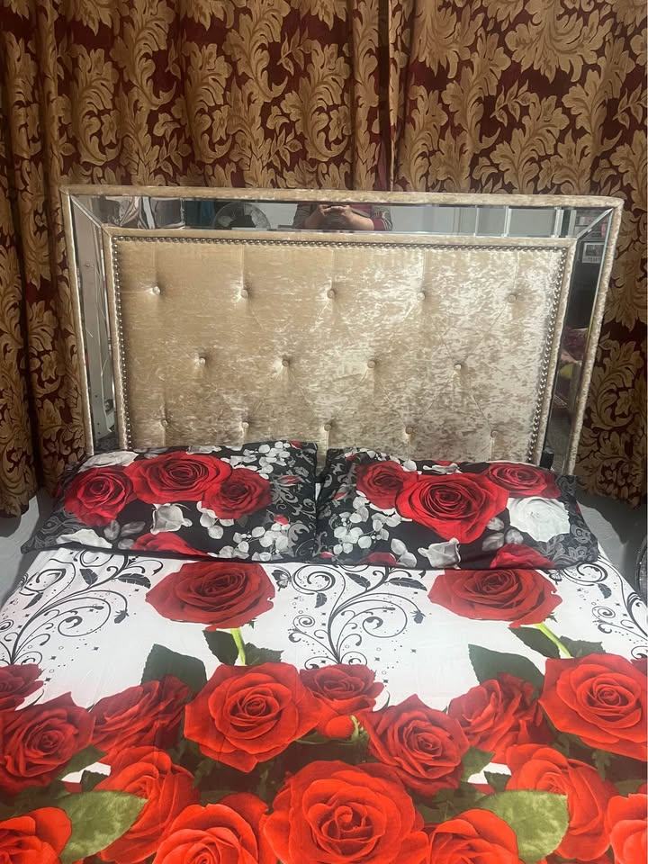 image for Double Bed with mattress Gold with mirror