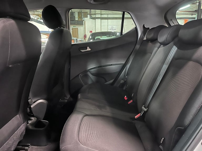 2017 Hyundai i10 1.2 Premium Euro 6 5dr HATCHBACK Petrol Manual