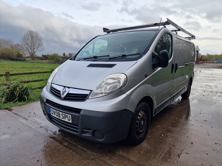2008 Vauxhall Vivaro Silver LWB  Drives Perfect  3m MOT  Camper Project