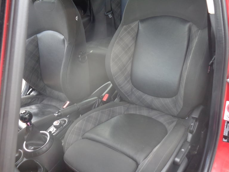 MINI HATCHBACK 1.5 Cooper 5dr