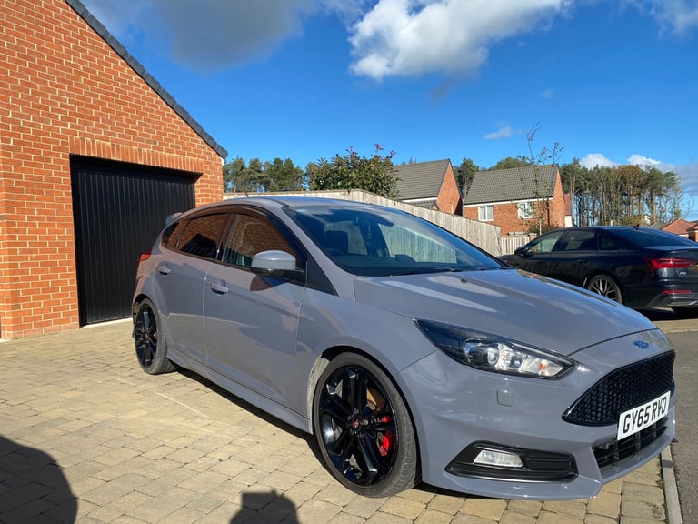 Ford, Focus st-3 2ltr petrol hatchback 2015, 5 door…. not vw 