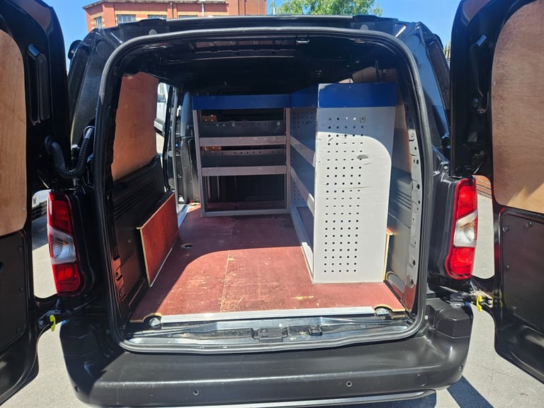 2022 Vauxhall Combo L2H1 2300 DYNAMIC 100 6 SPEED ( BLACK) Panel Van Diesel Manual