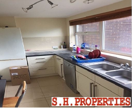 3 bedroom house in LINKS WAY, HENDON, NW4 1JR