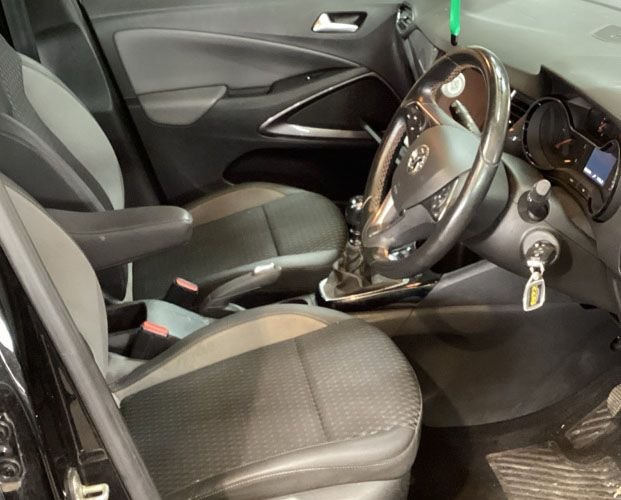 2018 Vauxhall Crossland X 1.5 Turbo D ecoTEC Tech Line Nav SUV 5dr Diesel Manual Euro 6 (s/s) (10...