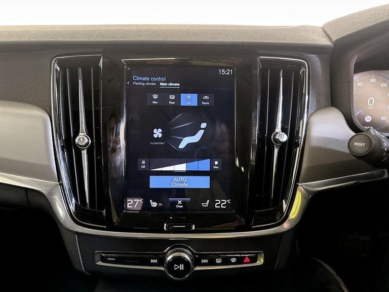 2020 Volvo V90 2.0 B4 MHEV Momentum Auto Euro 6 (s/s) 5dr Automatic Estate Hybrid Automatic