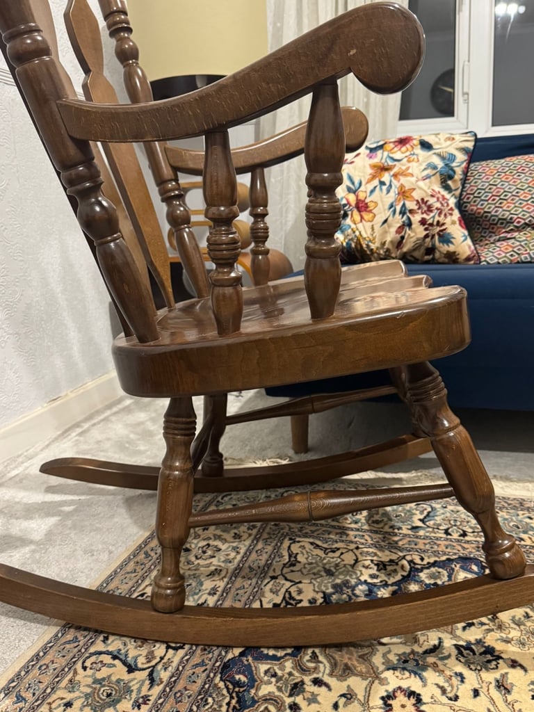 Vintage solid oak Rocking Chair. (rare find)