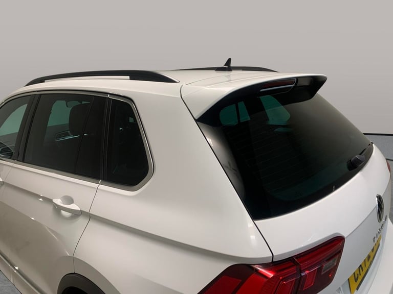 2022 Volkswagen Tiguan 2.0 TDI R-Line SUV 5dr Diesel DSG Euro 6 (s/s) (150 ps) - HEATED SEATS - N...