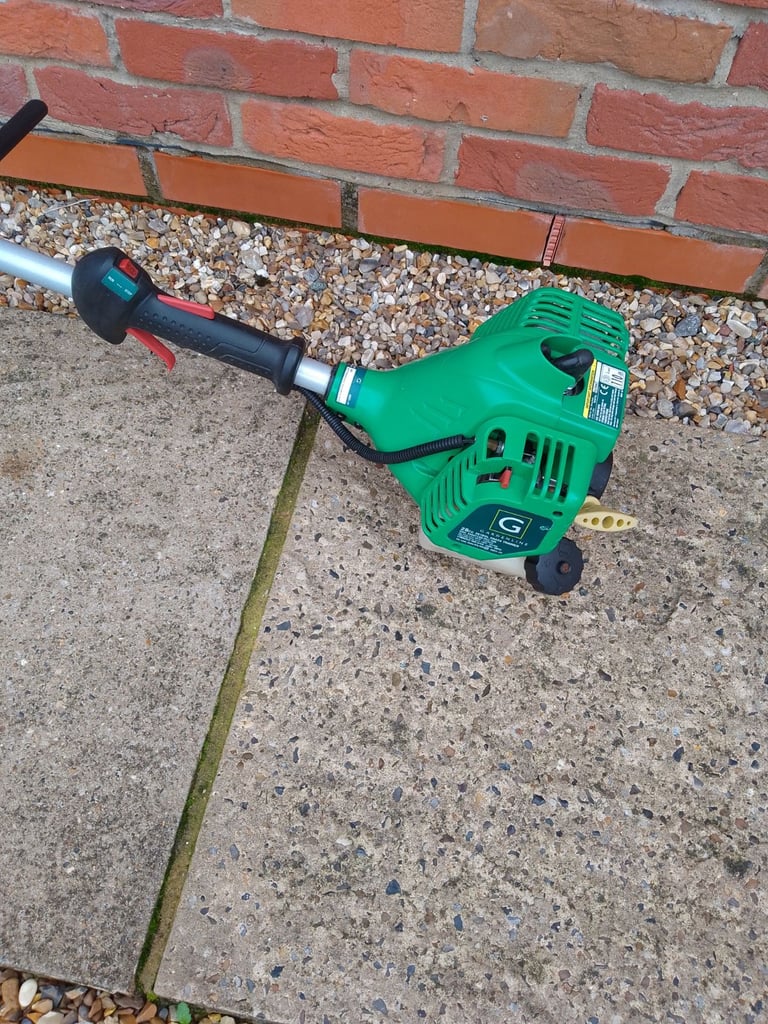 Petrol strimmer, trimmer