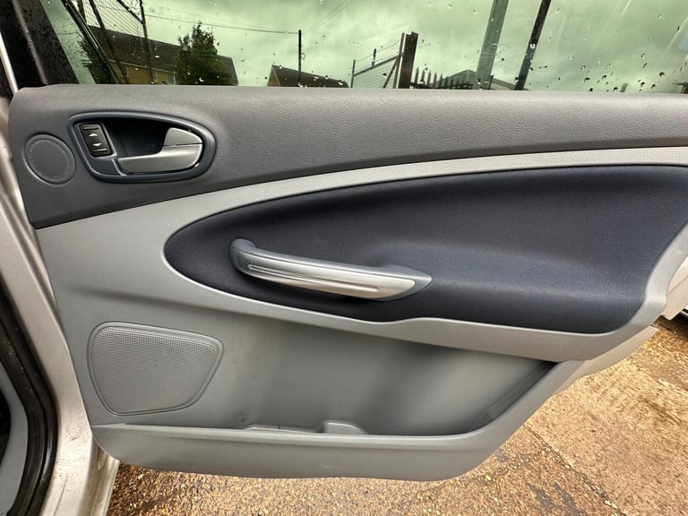 2009 Ford Galaxy 1.8 TDCi Zetec 5dr MPV Diesel Manual