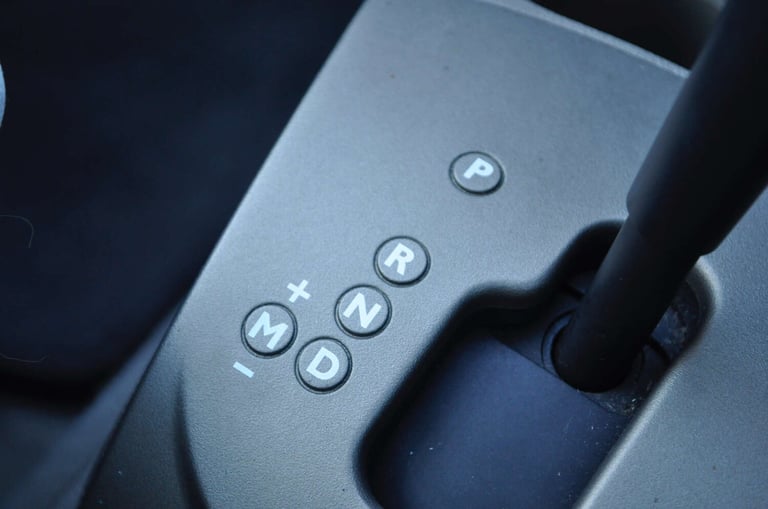 2007 Renault Clio 1.6 Clio Privilege Auto 5dr Hatchback Petrol Automatic