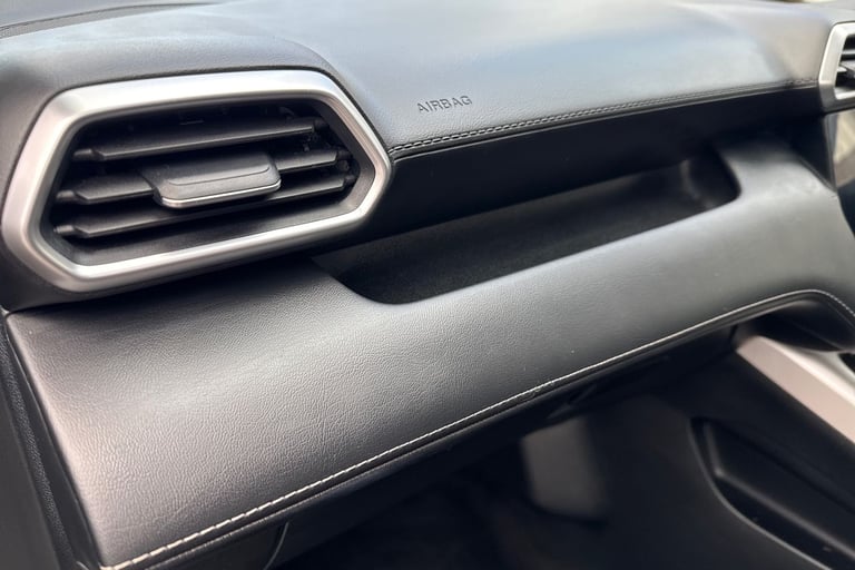 2025 MG MG ZS 106600 Hatchback Hybrid Automatic