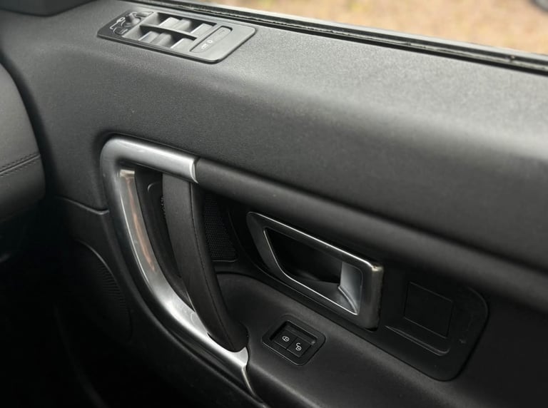 2019 Land Rover Discovery Sport  Manual