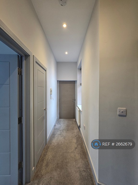 1 bedroom flat in Shrub Hill Road, Worcester, WR4 (1 bed) (#2662679)