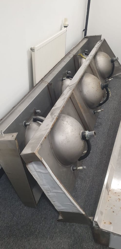 image for 3 x extra large hand basin units