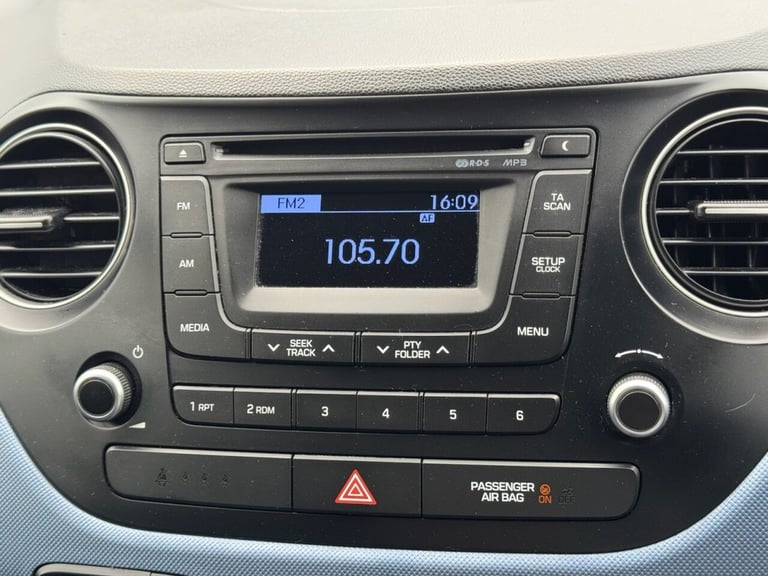 2015 Hyundai i10 1.0 SE Hatchback 5dr Petrol Manual Euro 5 (66 ps) Hatchback Petrol Manual