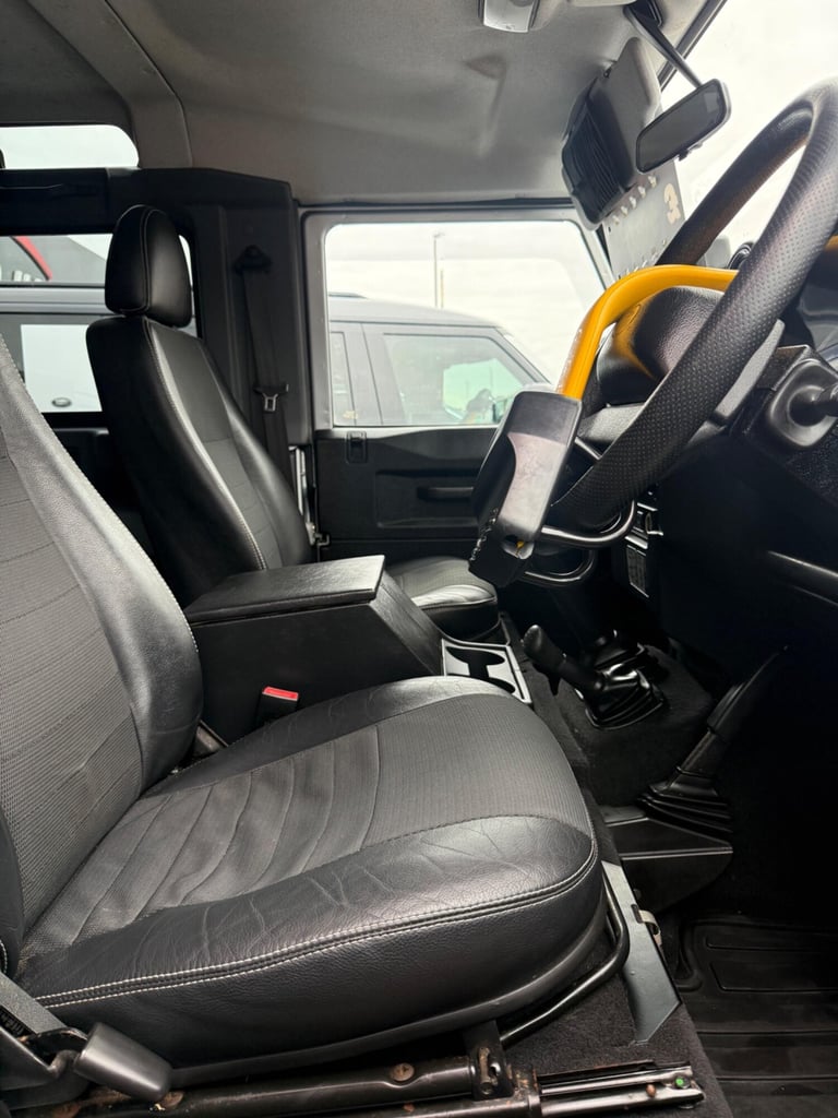 2025 Land Rover Defender 90 2.4 TDCi XS Station Wagon 4WD SWB Euro 4 3dr Diesel Manual