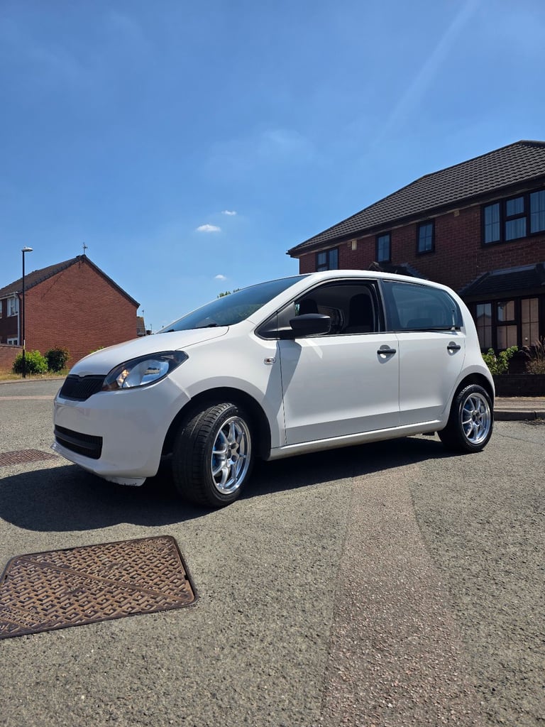 Skoda, CITIGO, Hatchback, 2013, Manual, 999 (cc), 5 doors