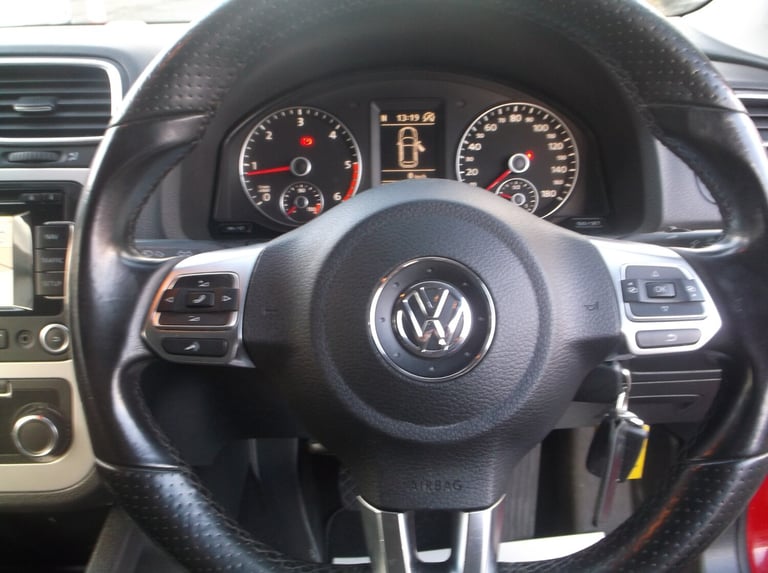 2012 Volkswagen Scirocco 2.0 TDi BlueMotion Tech 3dr [Nav] COUPE Diesel Manual