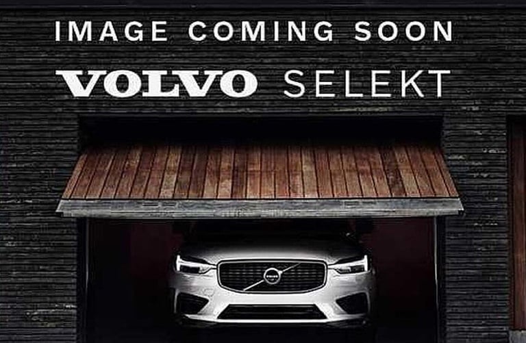 2022 Volvo XC40 2.0 B3P Plus Dark 5dr Auto SUV Petrol Automatic