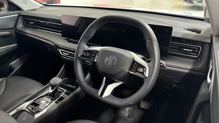 2024 MG MG HS 1.5 T-GDI Trophy 5dr DCT Petrol Hatchback Hatchback Petrol Automatic