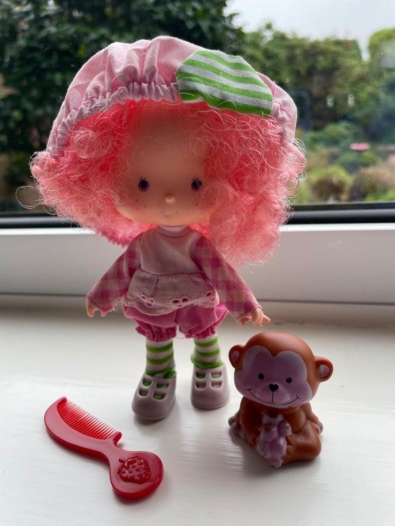 image for Strawberry Shortcake dolls