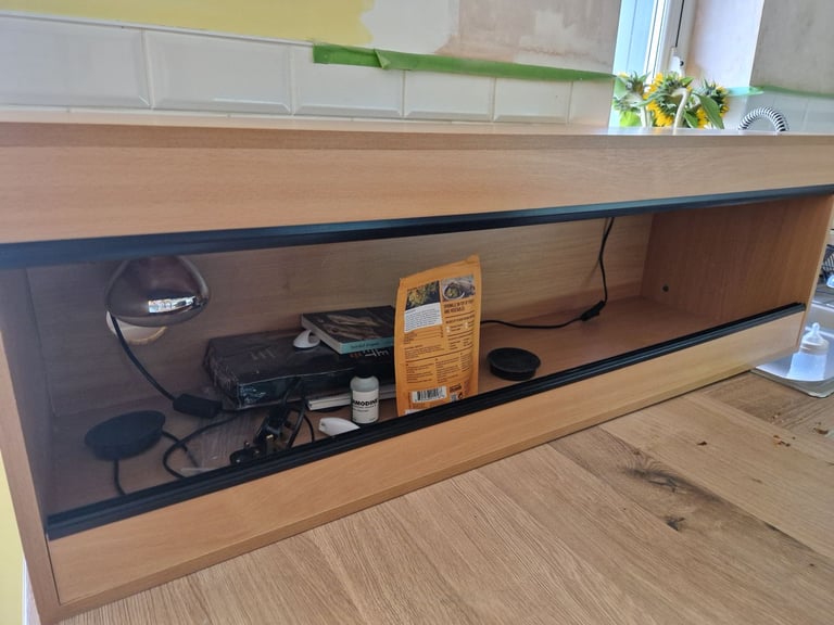 Vivarium 4x1.25x1.25