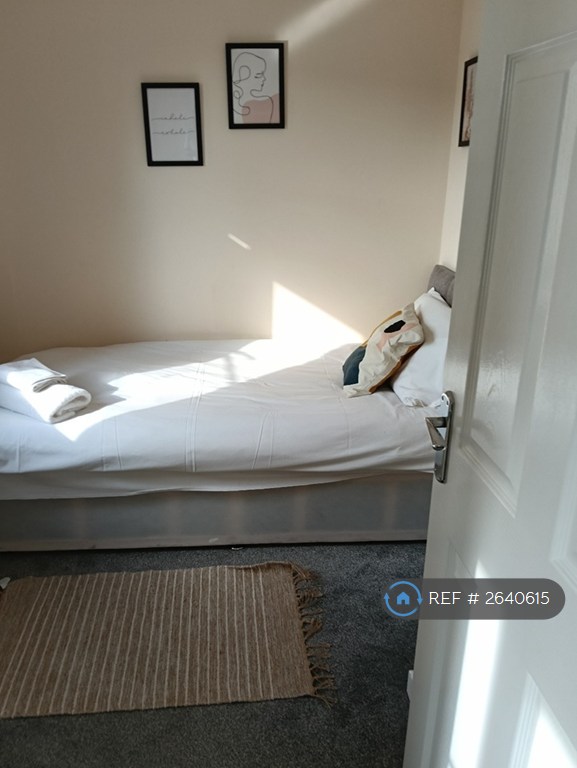 3 bedroom house in Moresby Way, Peterborough, PE7 (3 bed) (#2640615)