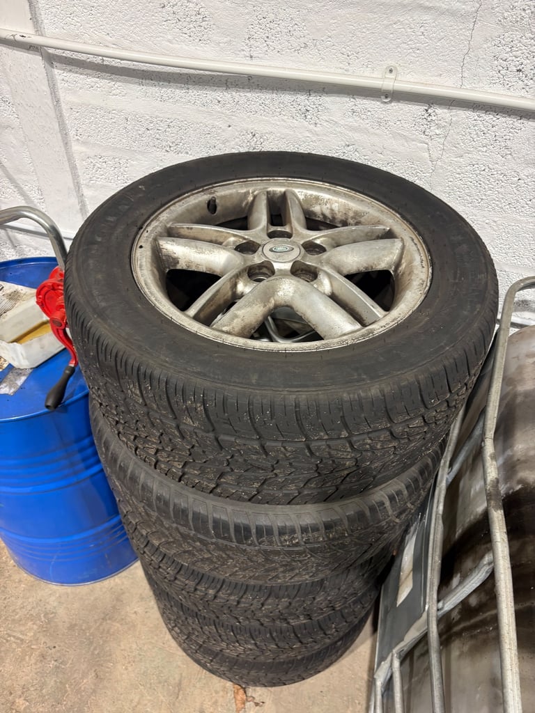 image for Discovery 2 alloy wheels 