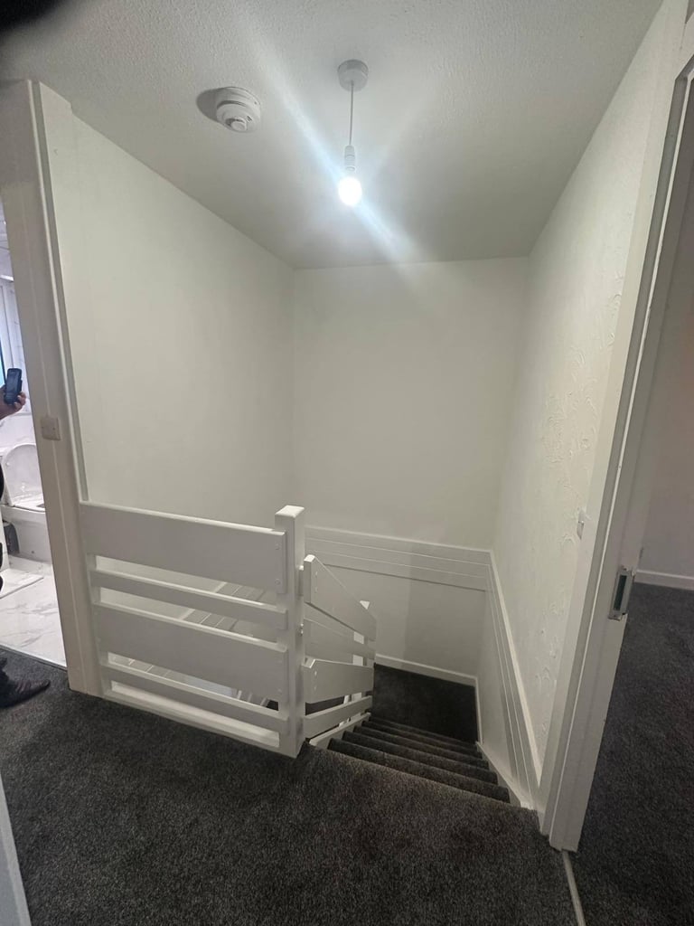 Spacious 3 Bedroom with 2 Reception House Available To Let In Romford (SS13 3PD)