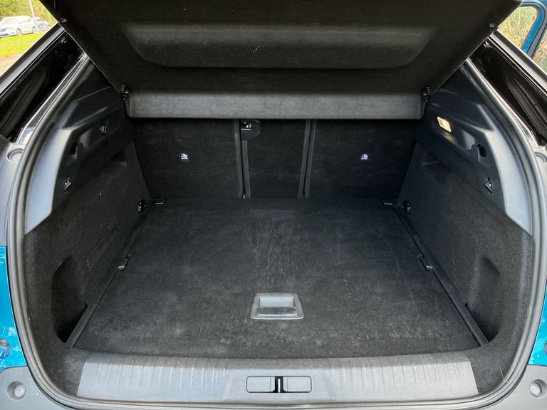  Peugeot 3008 SUV 1.2 Hybrid Gt Suv 5dr Petrol Hybrid E Dsc6 Euro 6 s/s 136 Ps